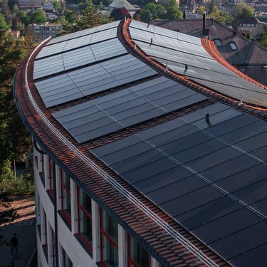 Solaranlagen auf den Dächern